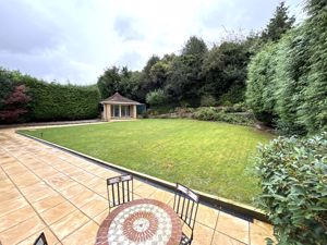 Photo 30- click for photo gallery